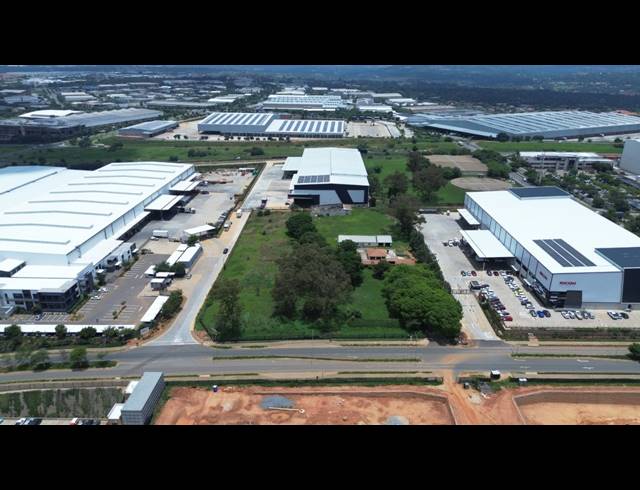 17,087M² VACANT LAND FOR SALE IN LINBRO PARK
